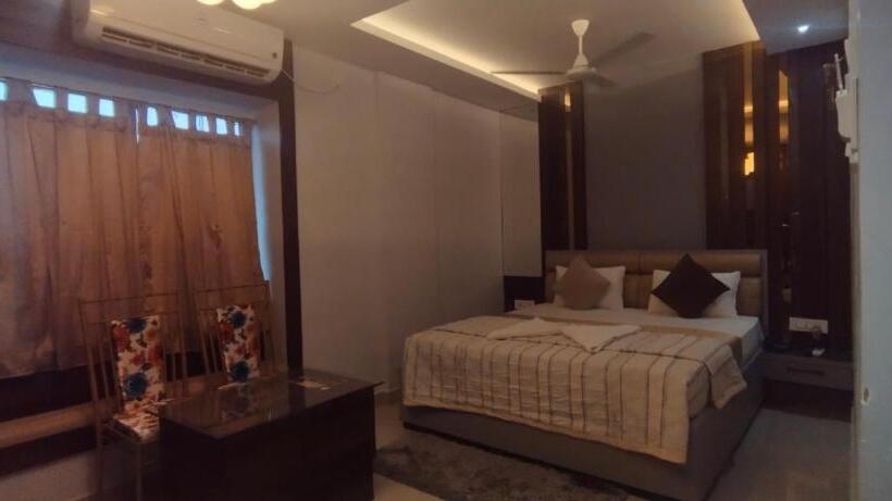 اتاق استاندارد, Sai Darbar & Banquet