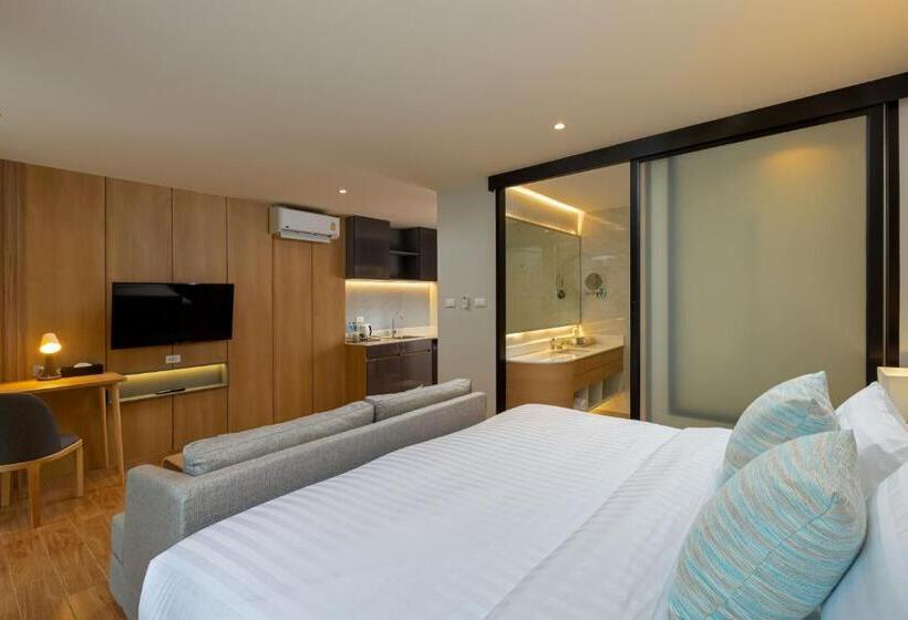 Номер Deluxe Кровать Кинг, Wyndham Garden Naithon Phuket