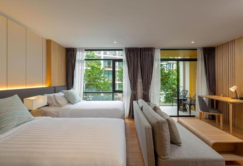 Номер Deluxe, Wyndham Garden Naithon Phuket