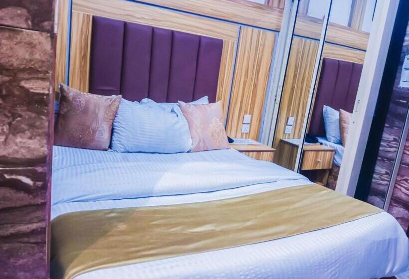 اتاق استاندارد یک نفره, Owee Hotel Exclusive Apartment And Suites Studio