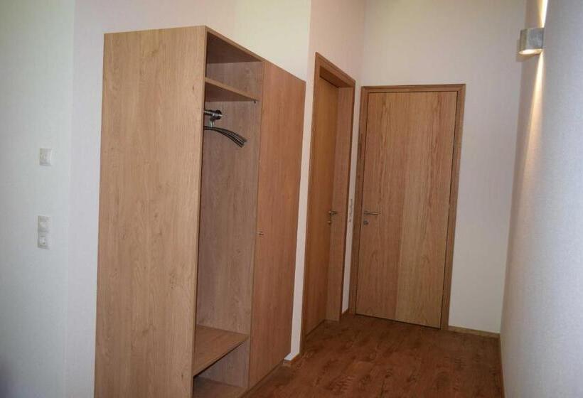 آپارتمان 1 خوابه با بالکن, Haus Bianca