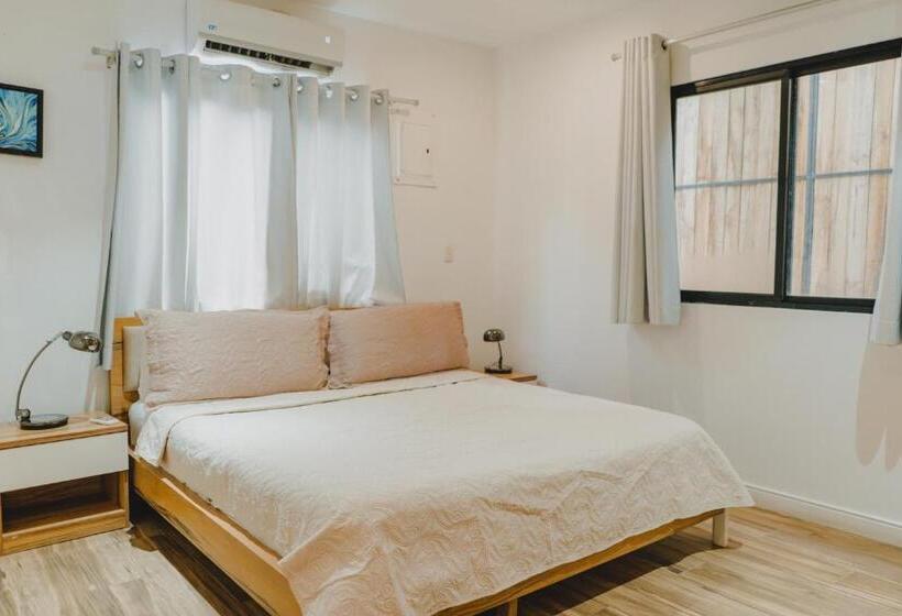 Апартаменты 2 Спальни, Peace Lofts And Apartments