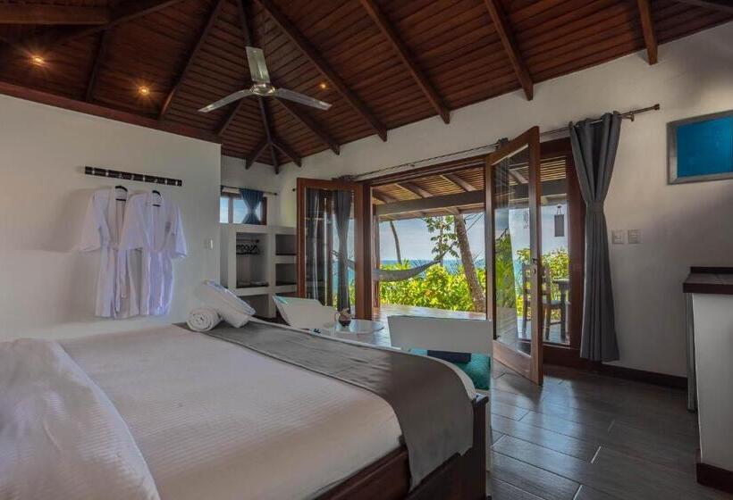 Стандартный Номер Кровать Кинг, The Tranquilo Lodge, Adult Only, All Meals Included