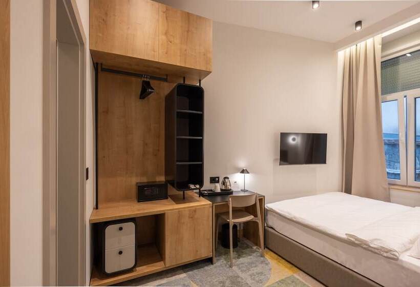 اتاق سوپریور, Hop Inn Rooms & Suites
