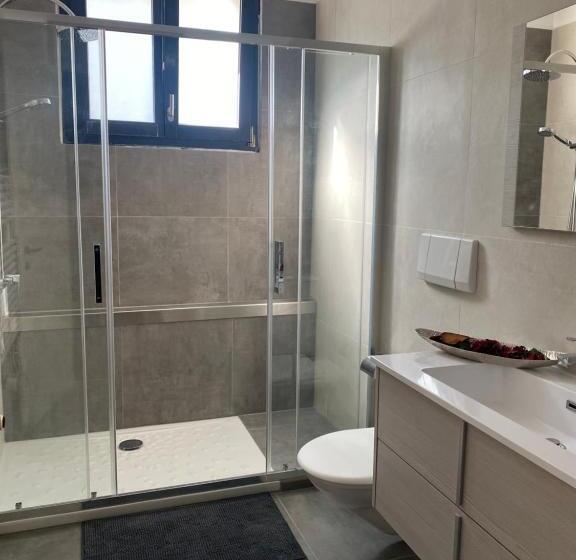 Апартаменты 1 Спальня, Yellow House Guest House