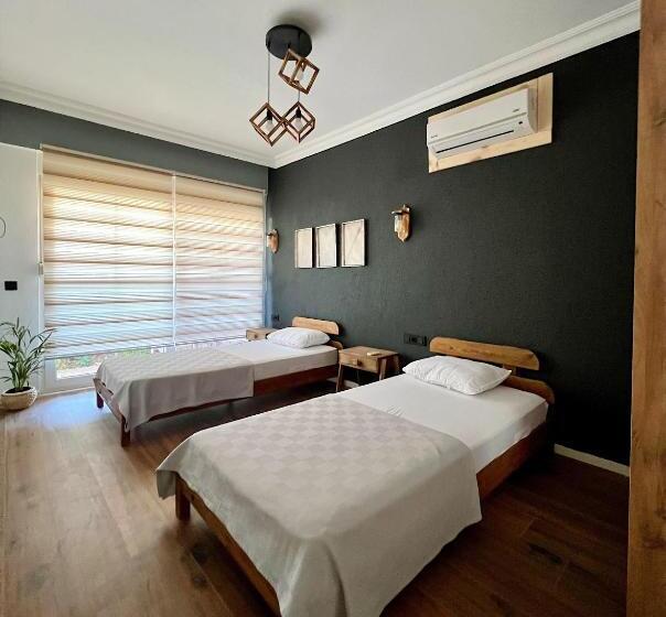 اتاق لوکس سه تخته, Lb Boutique