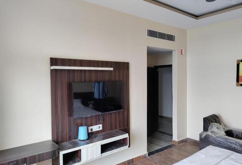 Президентский Люкс, Ashodev Residency