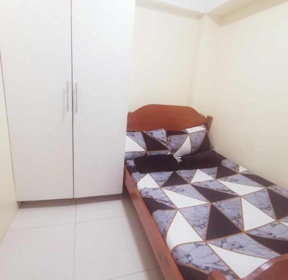 اتاق استاندارد, Burnham Hill Condominium