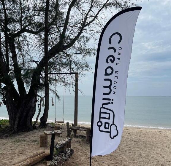 Люкс Вид на Море, Creamii Cafe Beach Rayong
