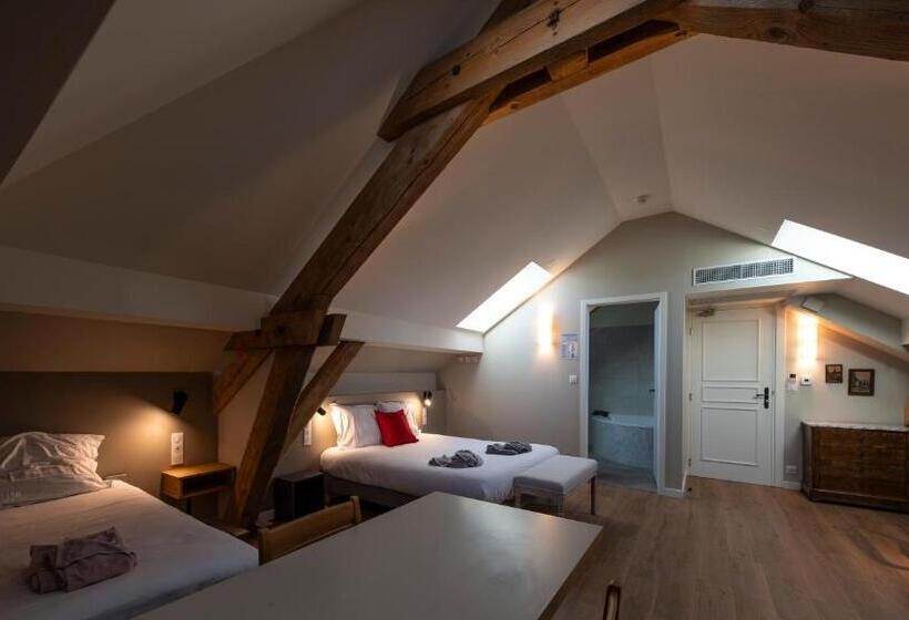Семейный Номер Superior, Hôtel Du Domaine Saint Loup