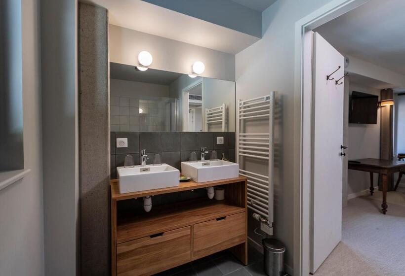 Семейный Номер Superior, Hôtel Du Domaine Saint Loup