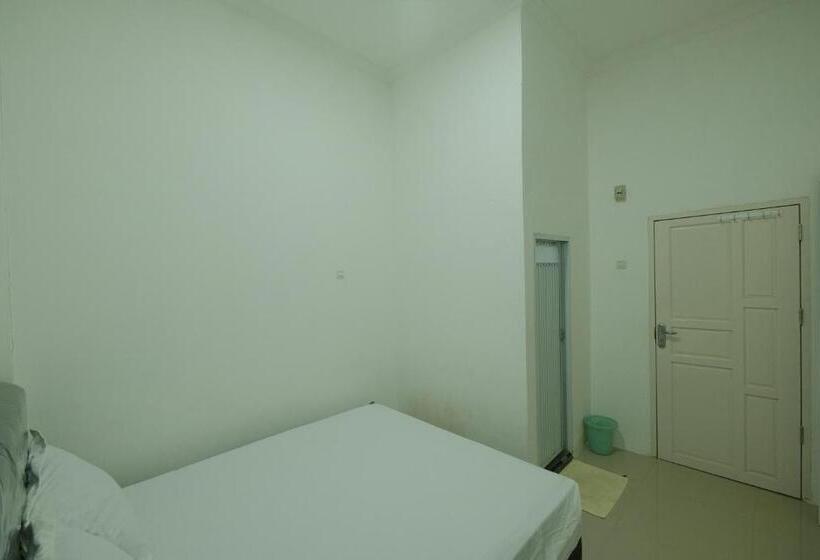 디럭스 룸, Oyo 93306 Penginapan Permata Hijau Syariah