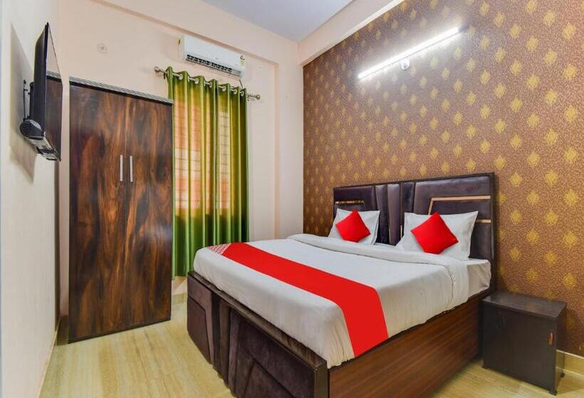 Трехместный Номер Классика, Vrindavan