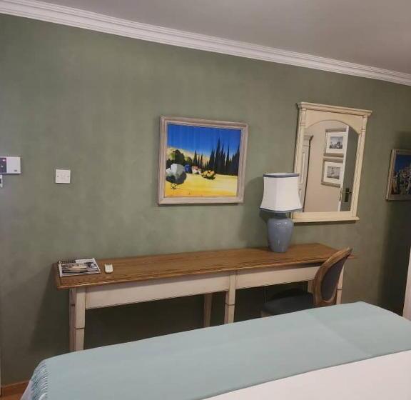 اتاق استاندارد, Stone Town Guesthouse