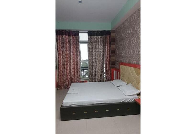 스탠다드 룸, Ds Cottage, Shimla