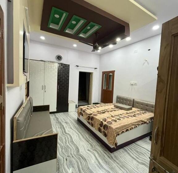 اتاق خانوادگی, Ab Guest House { Home Stay}
