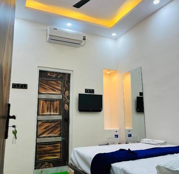 Номер Стандарт, The Corridor Inn