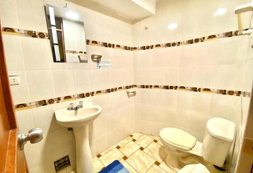تختخواب در اتاق مشترک, Wallparisonqopisaccentro