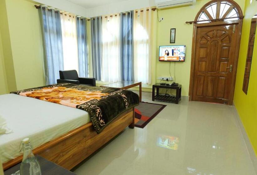 Апартаменты 3 Спальни, The Transit Stay Guwati