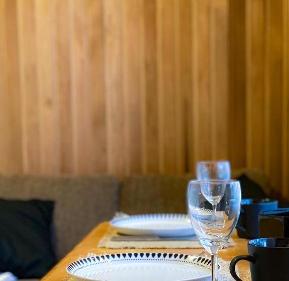 اتاق استاندارد با چشم‌انداز باغ, The Blueberry Inn