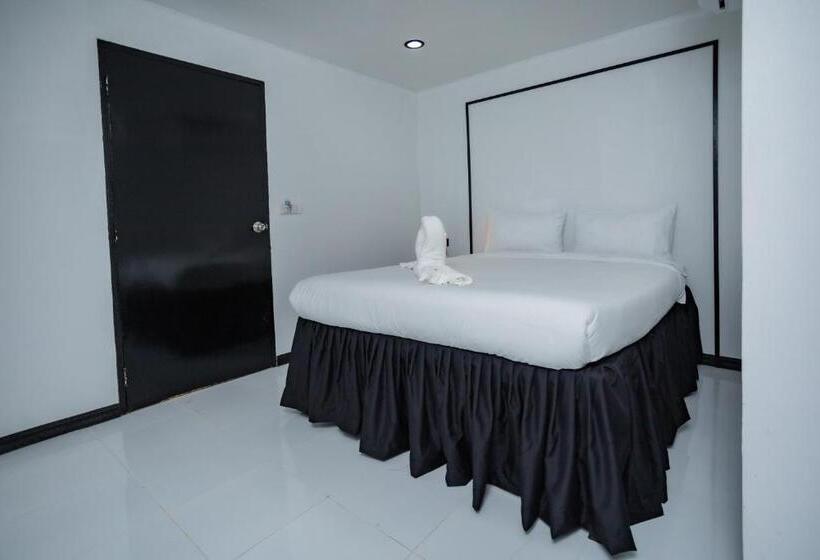 اتاق استاندارد با تخت بزرگ, The Bright House, Koh Phi Phi