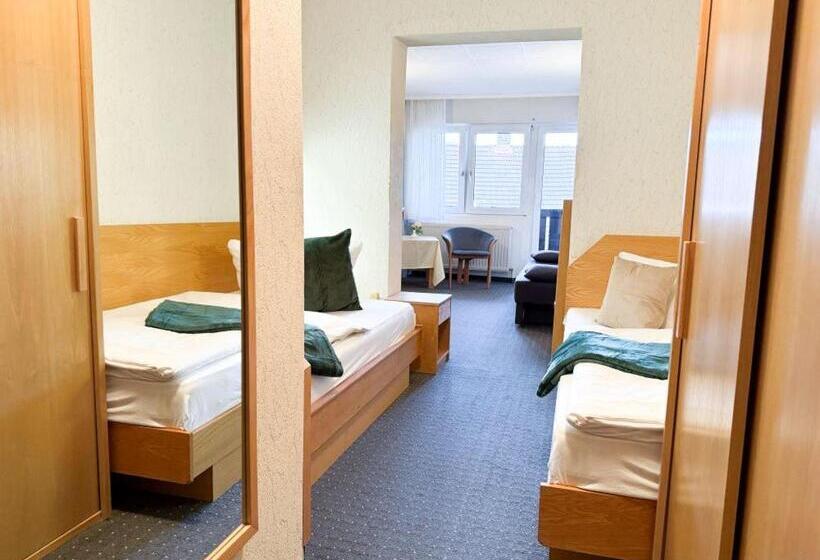 Quarto Triplo Estandar, Harzhotel Grünett