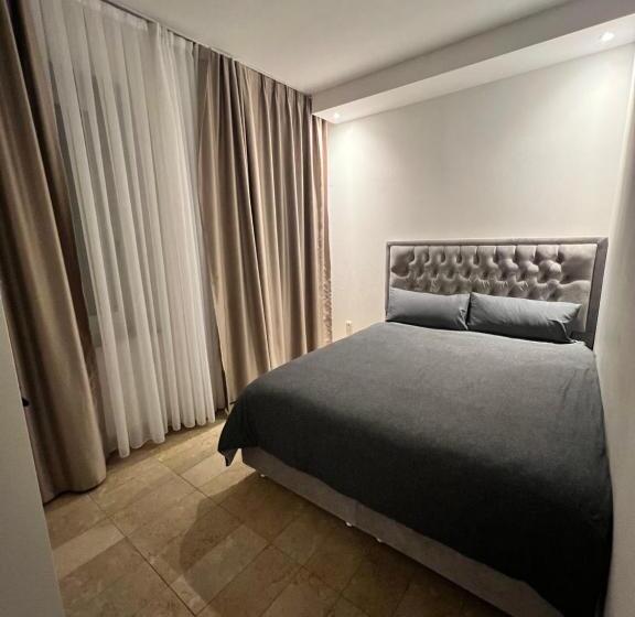 اتاق استاندارد با سرویس بهداشتی مشترک, Budget Rooms Just For Sleeping   Digital Access