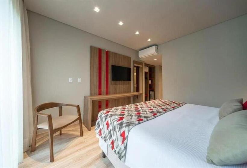 اتاق کلاسیک چهارنفره, Quarto Hotel Laghetto Stilo Borges