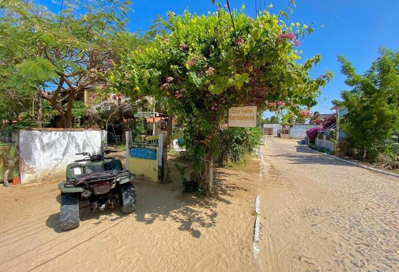 سوییت, Pousada Casa Velha   Moitas