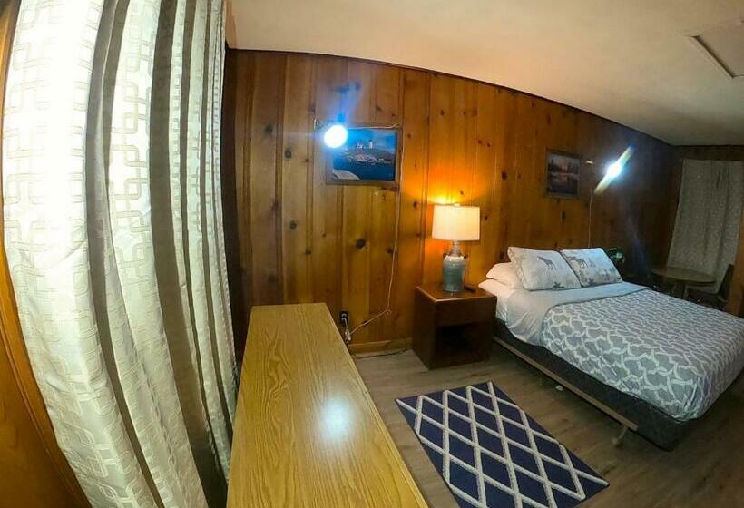 Standardrum, Heart Of The Berkshires Motel