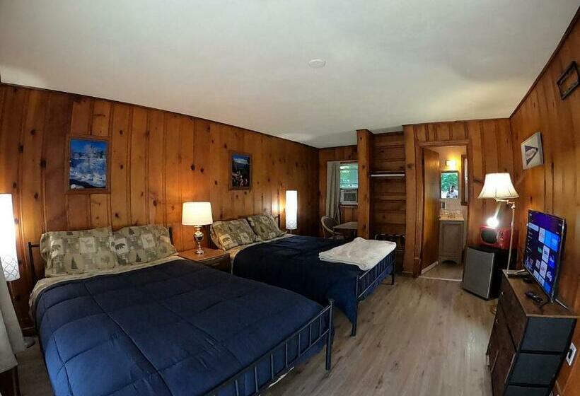 Deluxe Rum, Heart Of The Berkshires Motel