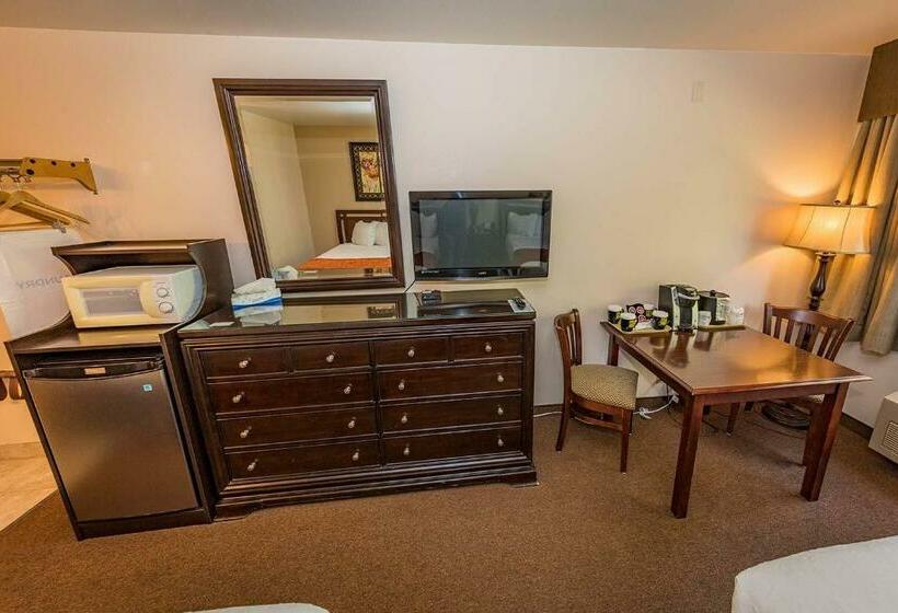 Номер Deluxe Кровать Куин, Crest Trail Lodge
