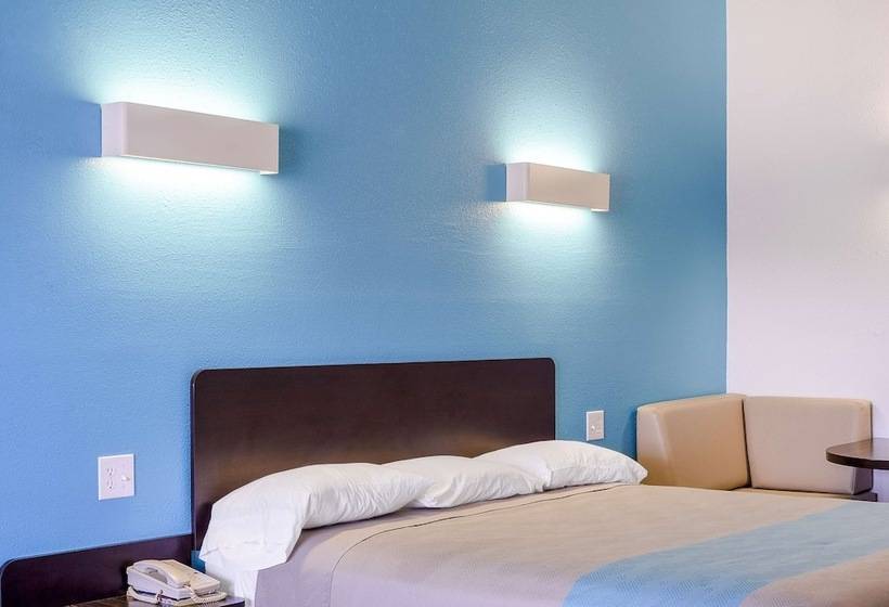 Номер Deluxe, Motel 6 Canton, Tx
