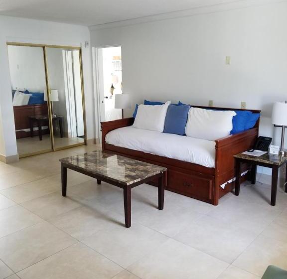 Апартаменты 2 Спальни, Prestige Hotel Vero Beach