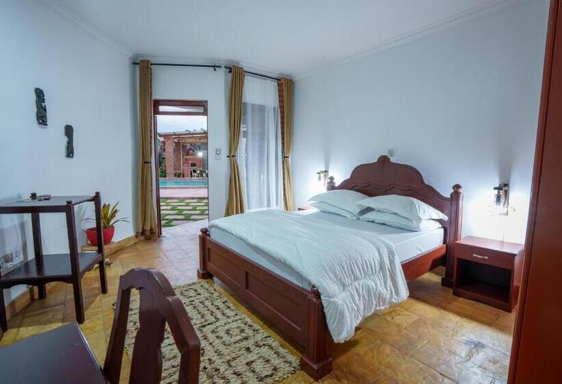 اتاق اکونومی, Sprunger Avenue   Tulia Homes