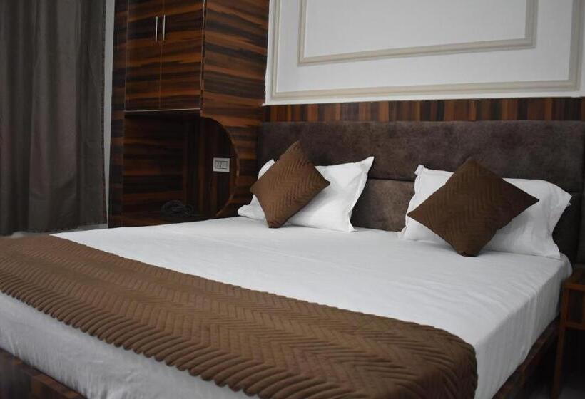 디럭스 룸, Chopta House Hotel And Restaurant