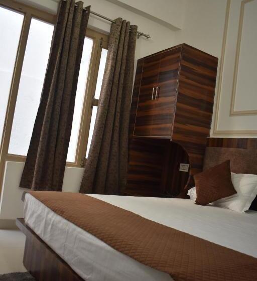 디럭스 룸, Chopta House Hotel And Restaurant