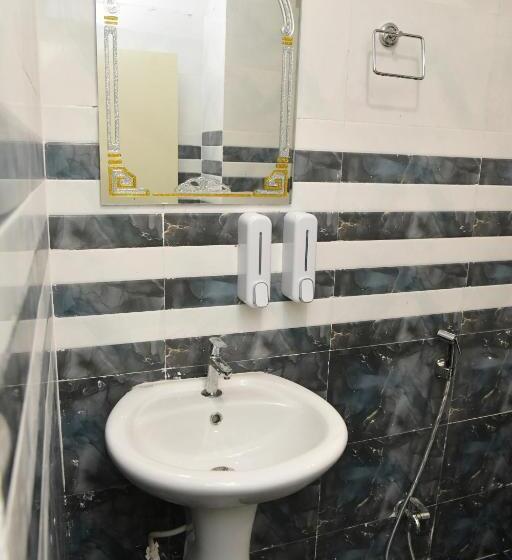 Quarto Deluxe, Treebo Park Palace