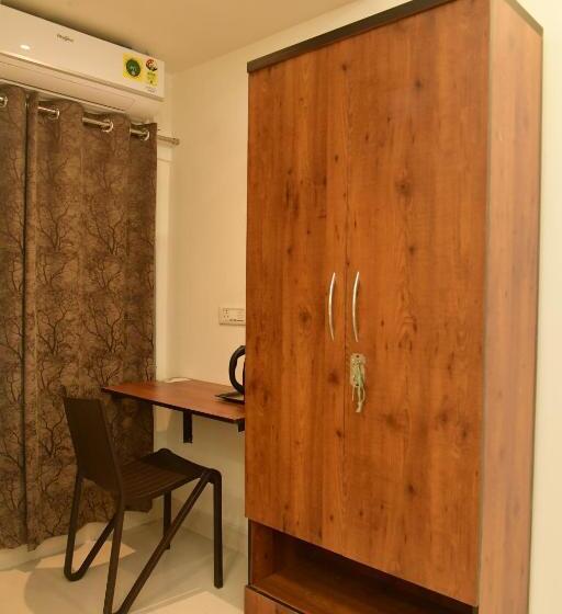 Quarto Estandar, Treebo Park Palace