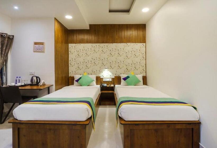 Quarto Deluxe, Treebo Park Palace
