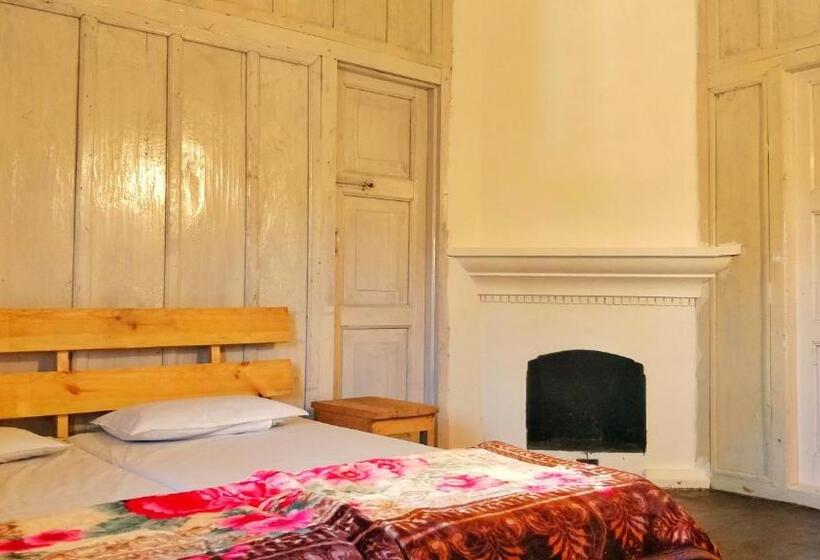Семейный Номер Вид на Горы, Black Bear Cottage Khajjiar