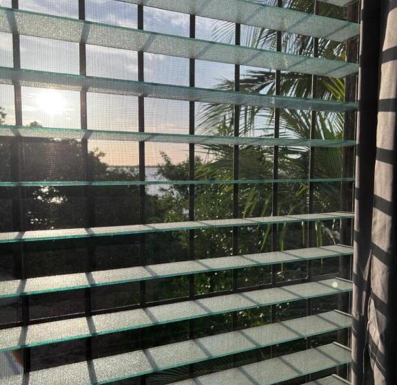 海景套房, Dockside Utila Ocean Front Suites