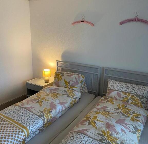 Трехместный Номер Стандарт с Балконом, Lake Rooms
