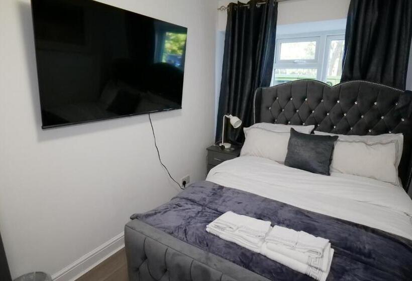 Quarto Deluxe, Giomakay Luxury Rooms Milton Keynes