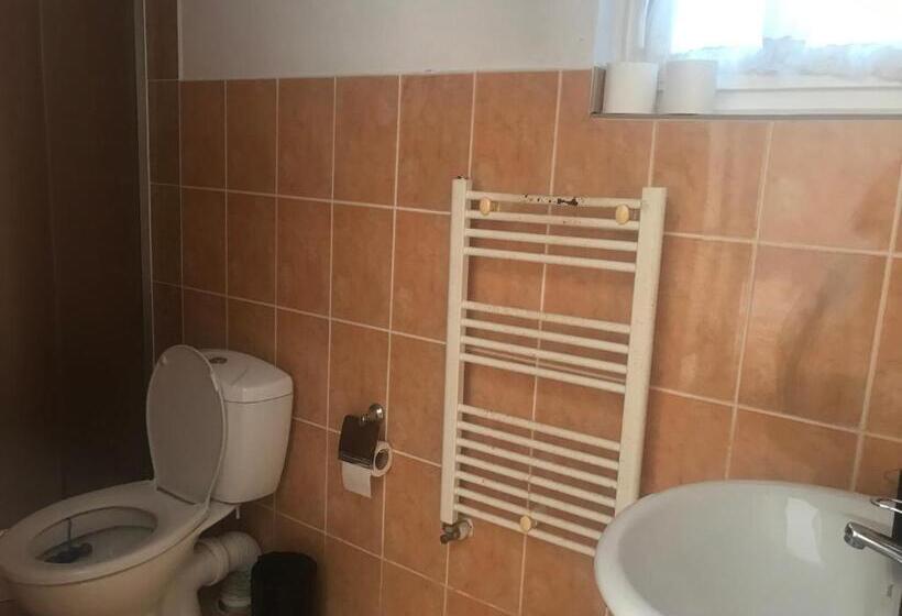 Номер Стандарт Трехместный, Szépasszony Panzió