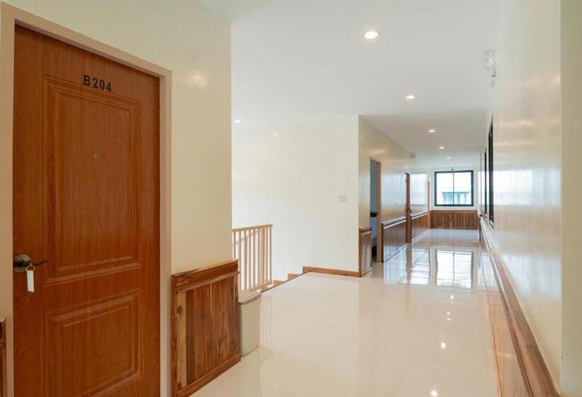 Comfort Triple Room, Chotika Hotel โรงแรมโชติกา ณ เชียงคาน
