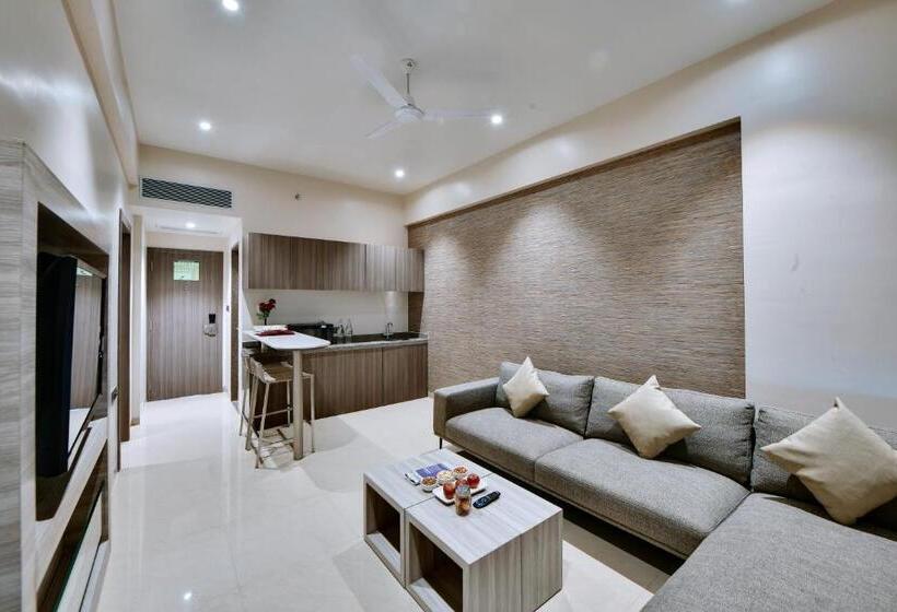 エクゼクティブスイート, Click Hotel Pithampur