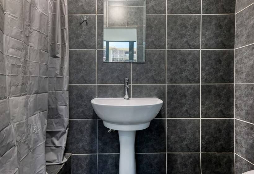 Номер Стандарт, Inn & Out Express Sea Point