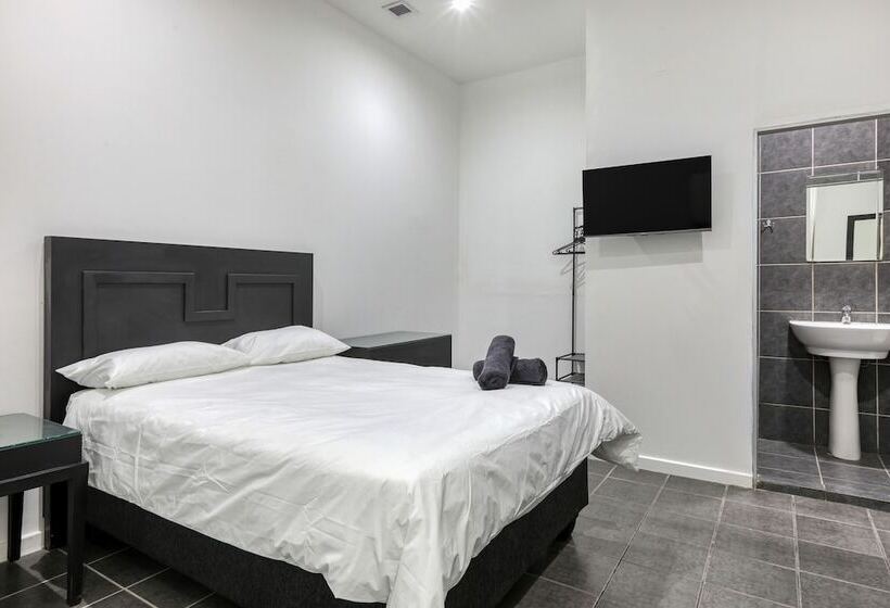 Номер Стандарт, Inn & Out Express Sea Point