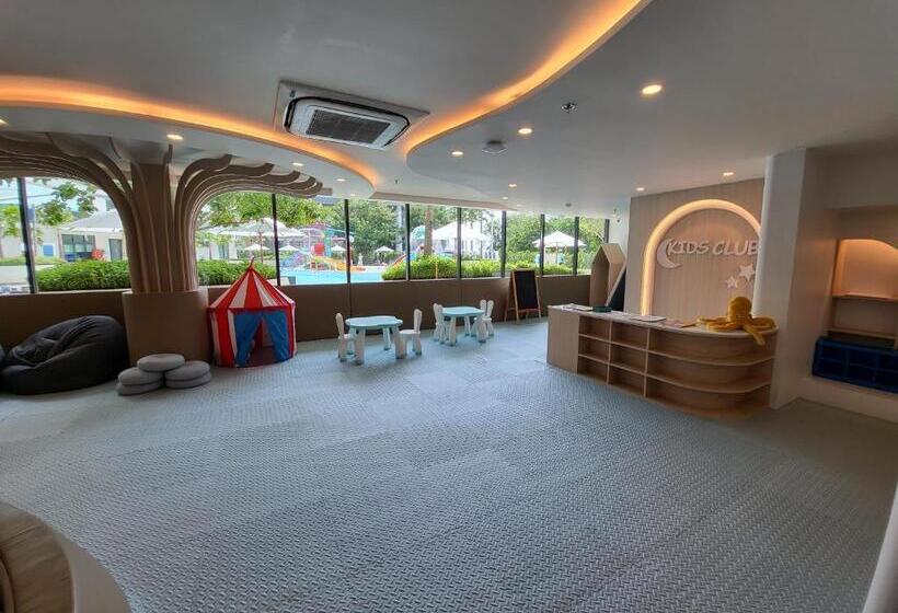 استودیوی لوکس, La Vita Phuket Rawai